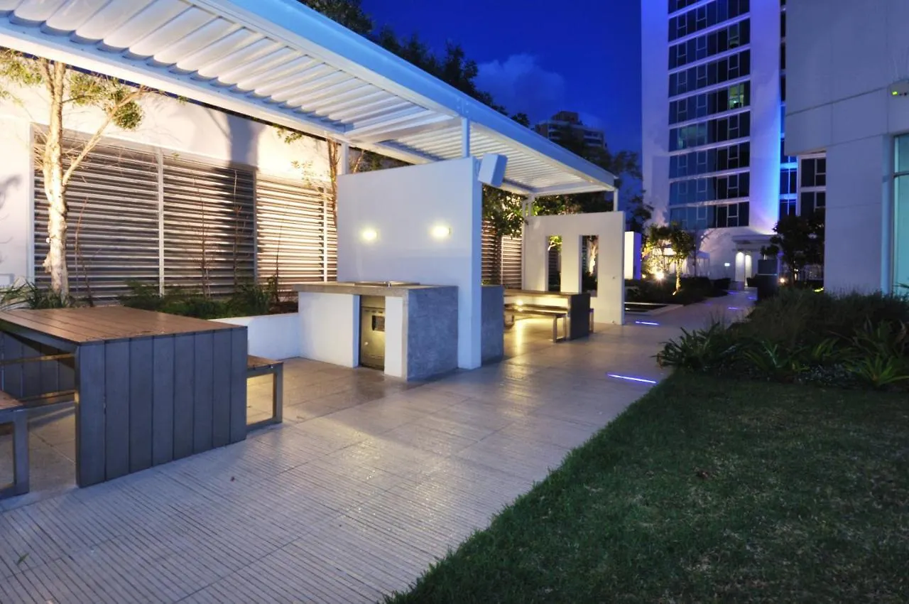 Апартаменты Orchid Residences - Hr Surfers Paradise Голд-Кост